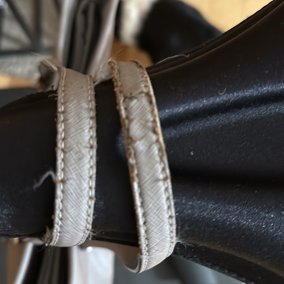 Micheal Kors Large Tote w original dust bag - Picture 8 of 11